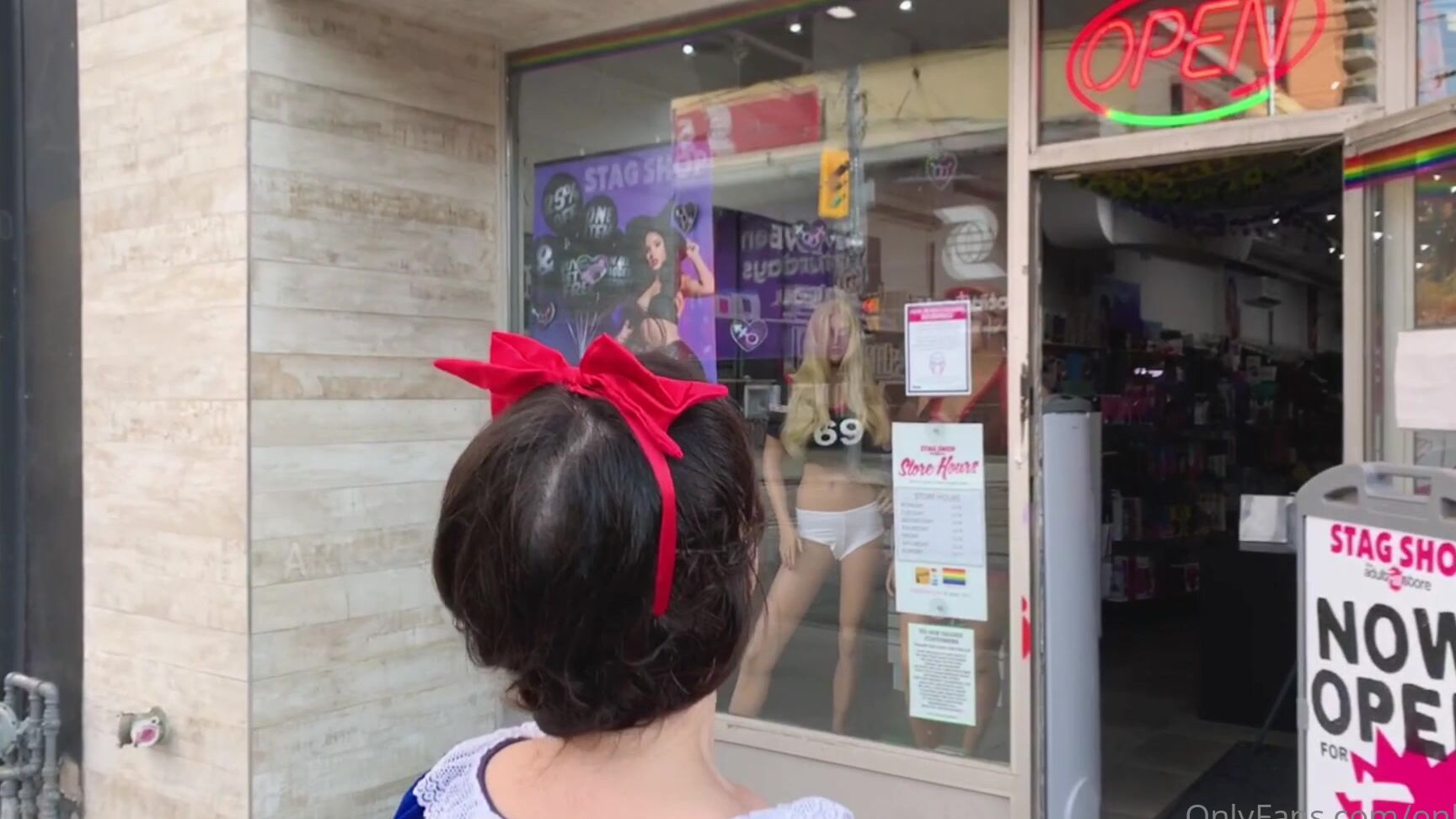 Onlyisla Presenting Snow White And The Seven Dildos Looking For Even More Of A Romp With Your F