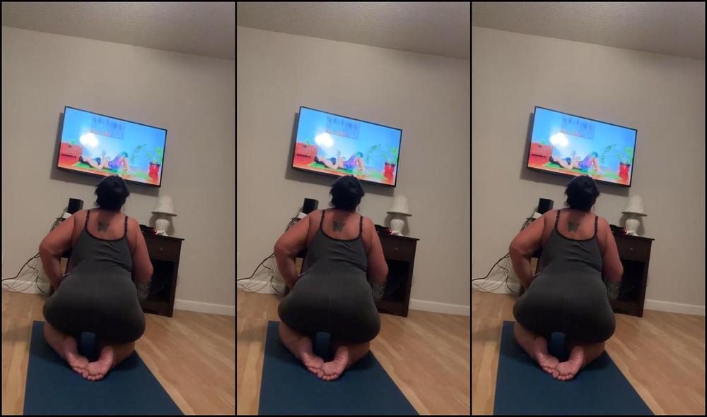 Teeteepawg Morning Yoga
