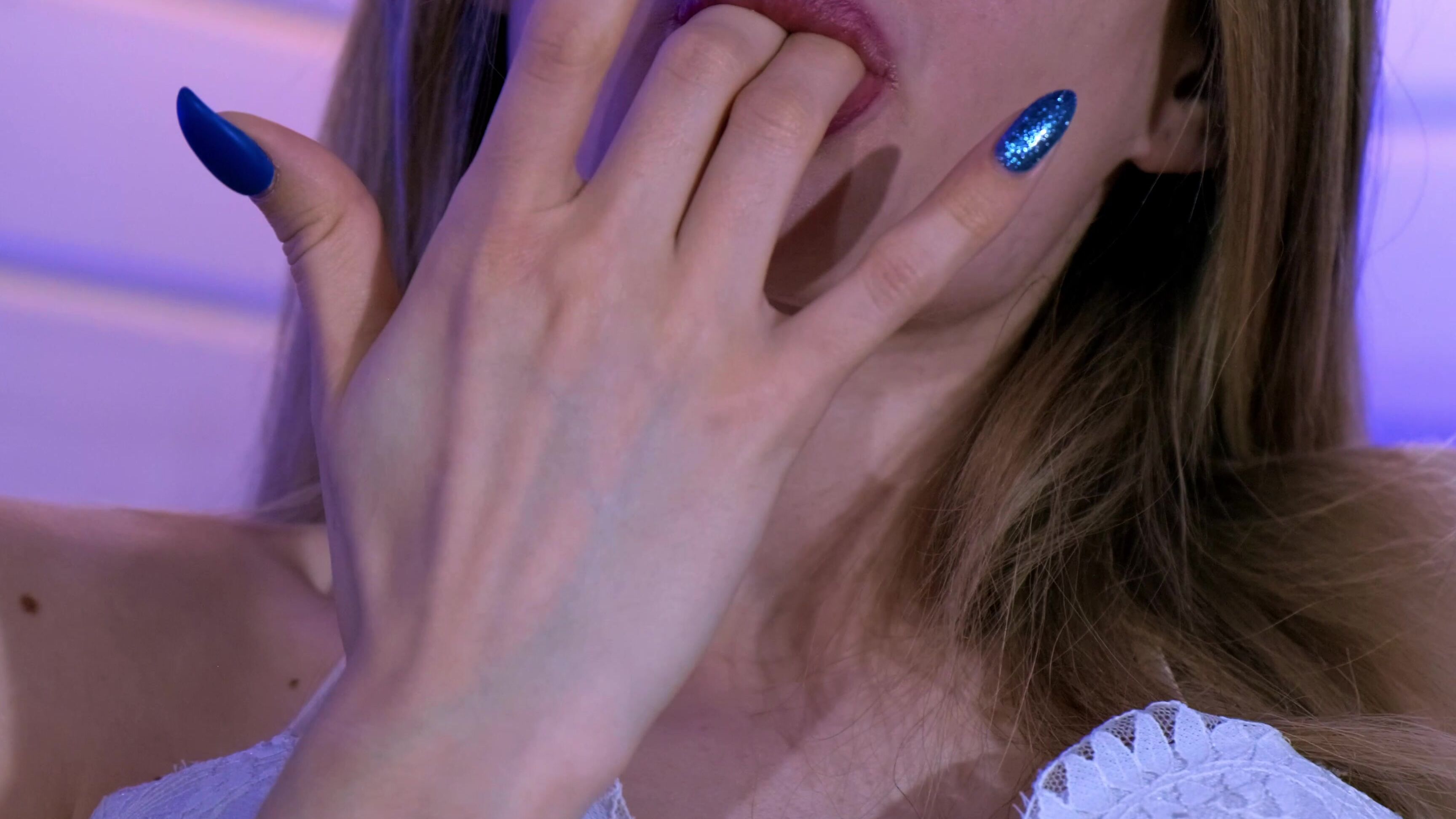 Kira Loster Pov Fingers From Ass Right In My Mouth