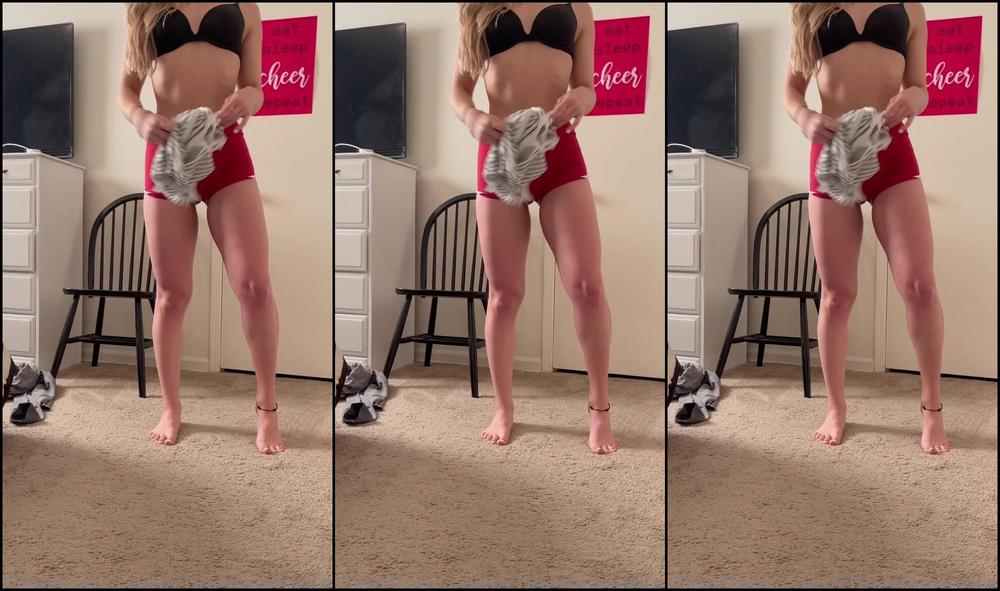 Cheerleaderkait 2019080664 01 28 2021 Here S A Video Of Me Stripping I Prefer Being Nakie All The Time