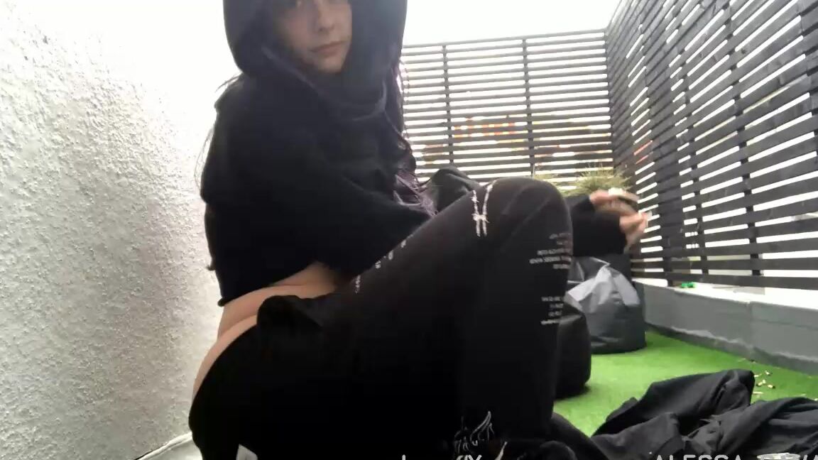 Alessa Savage Stream Started At Pm Garden Smoke And Chill Good Background Watching