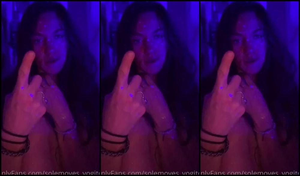 Sole Kissed Nicknamed Solemoves Yogitoes Onlyfans Happy New Years Eve