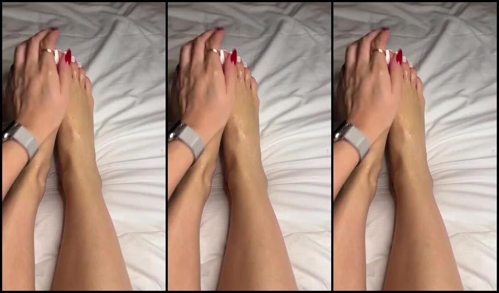 Enna 88 Onlyfans Self Massage With Oil