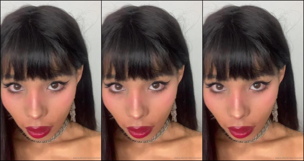 Literallysofie Pov U Hand Me A Glass Of Wine And Undress Me With Ur Eyes