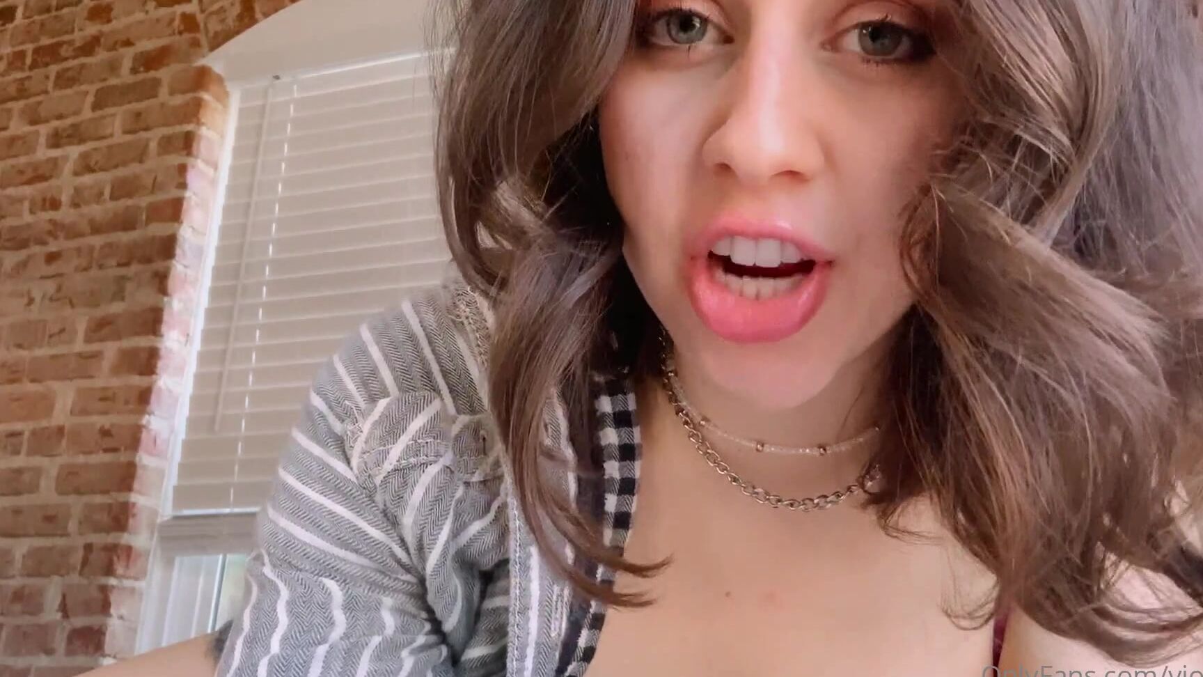 Violette Rudy Is Pathetic And Deleted His Account Before He Could Even Receive The Custom He Paid F