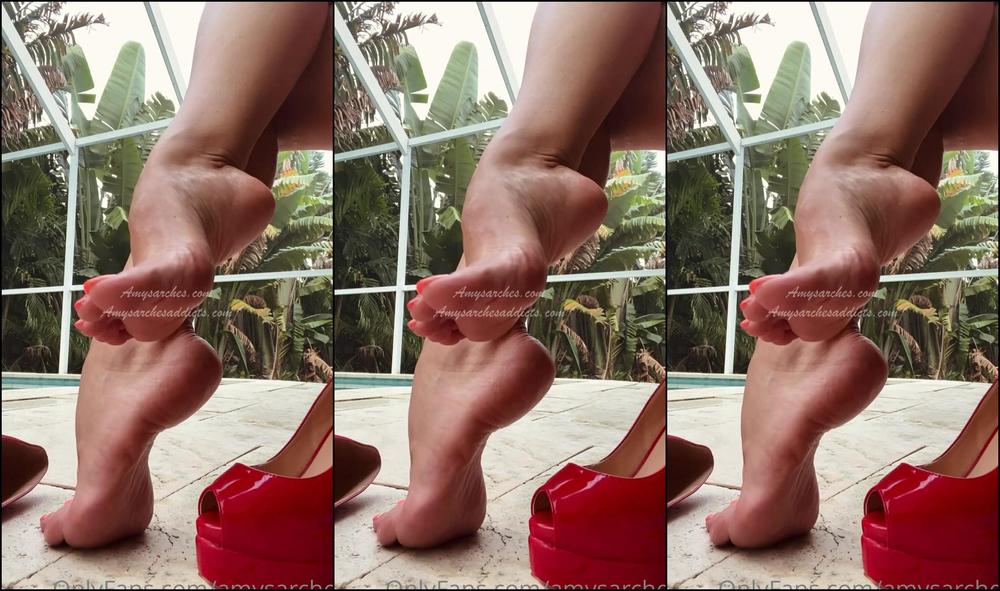 Amysarches Hi Guys Here S Part In My Red Ruffled Minidress And Matching Red Pumps I Hope