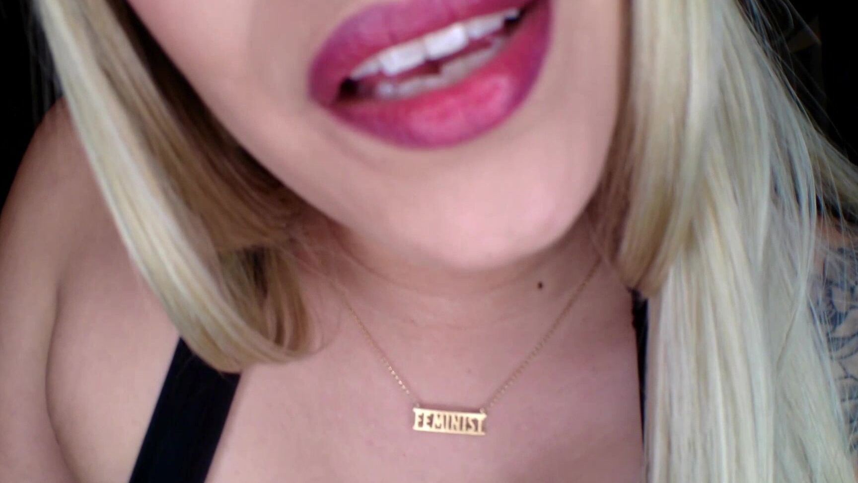 Jamie Valentine Bratty Blonde Breaks The Bank