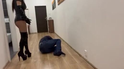 BDSM, Ball Busting, Ballbusting, Foot Domination, Mistress ballbusting-for-my-slave ManyVids