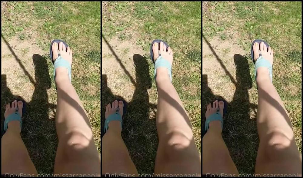 Missarcanaplus Nicknamed Missarcanaplus Onlyfans Hammock Feet Videos These Are Just Silly And For Fun Me Being Sneaky Hopefully Nobody Noticed W 2