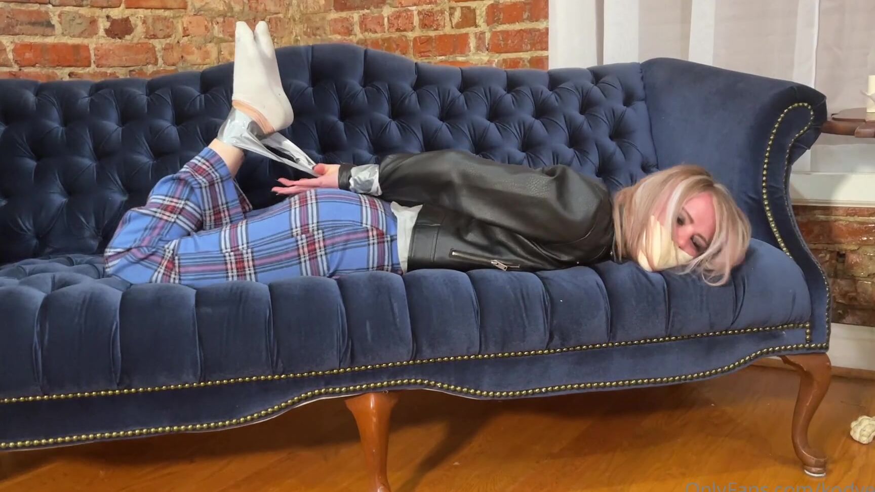 Kodyevans Once Again Onlyfans Com Londonevans Caught Me Again I Am Not Lucky When She Is Around Lik