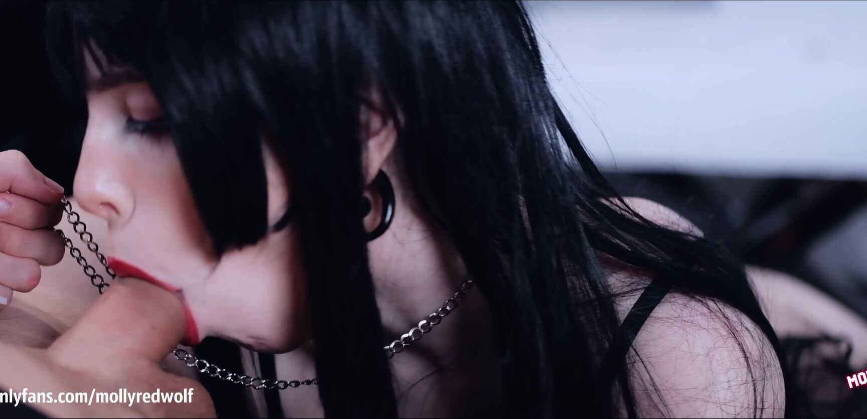 MollyRedWolf 057 - Lost Her Body At Cards ManyVids