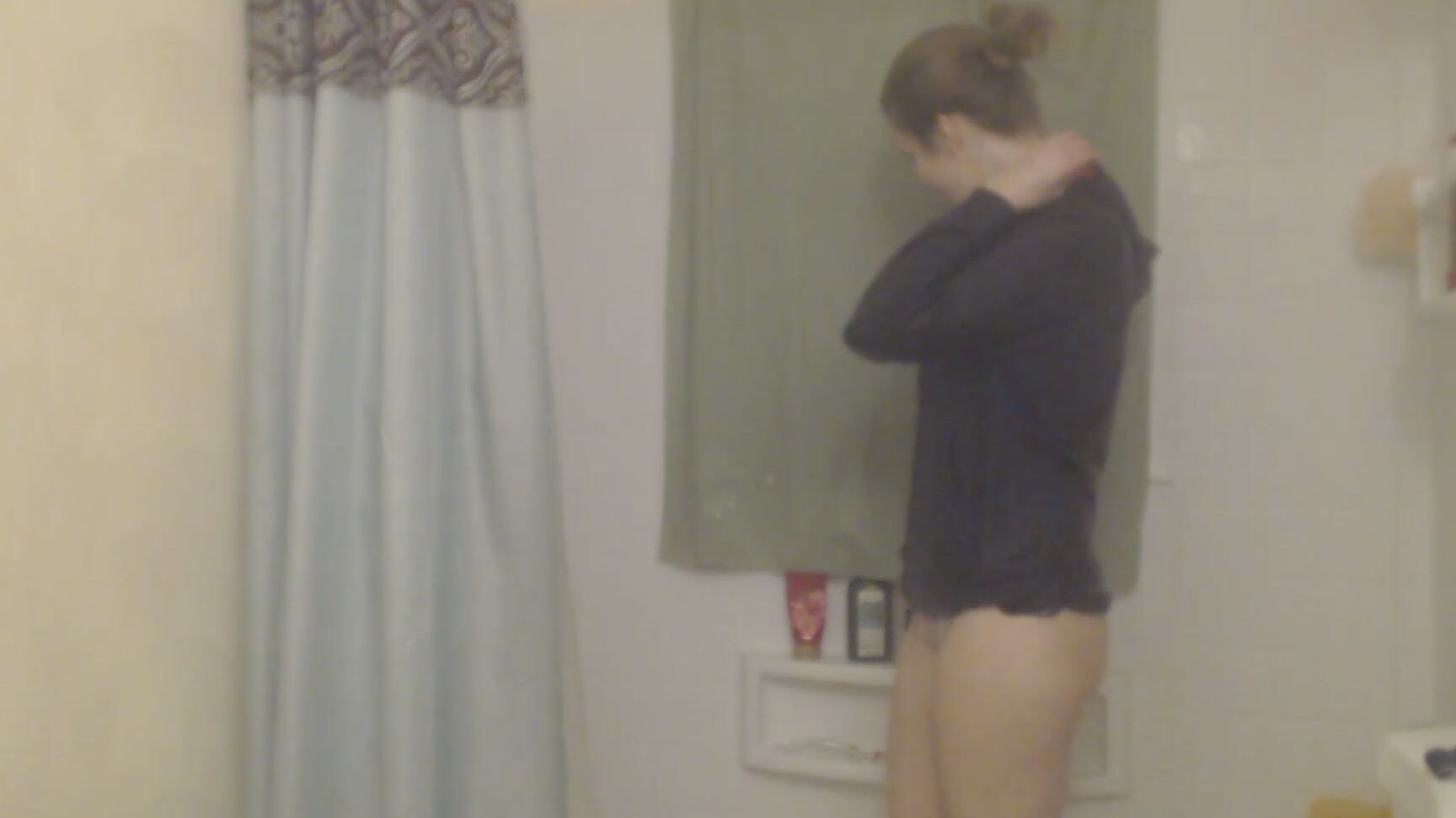 Sweetmelissa Getting Soaked In The Shower In Clothes