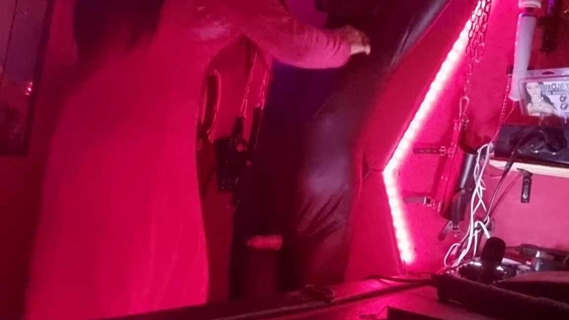 Mistress Desideria Godiva Nicknamed Padronagodiva 10 04 2022 Onlyfans Video Ho Le Tue Palle In Mano