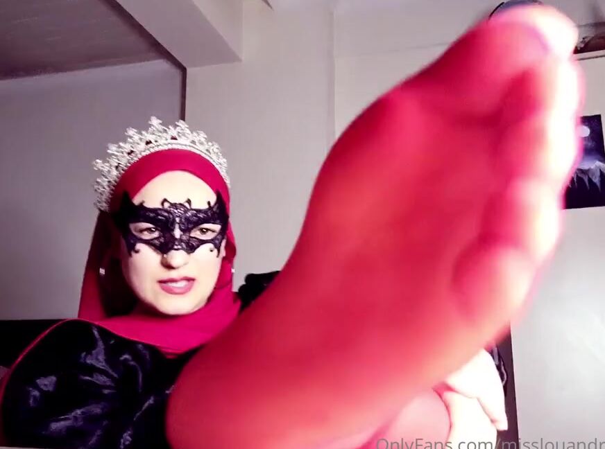 Queen Salome Onlyfans Sahibe Retmenini Dinlep