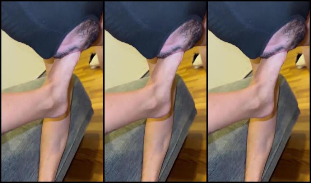 Its Queen Kylie Aka Its Queenkylie Onlyfans 06 10 2024 Fucking My Slave S Mouth With My Holy Feet Full Video In Your Dm 6