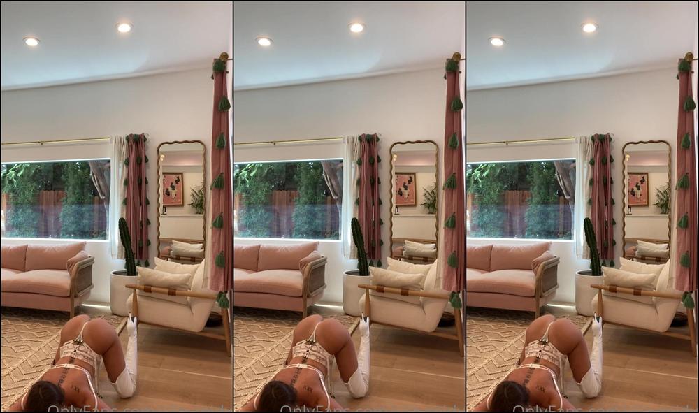 Rileyreidx Bts On Set Shooting I Hope You Enjoyed Watching Me Shoot A Naughty Solo For My Website