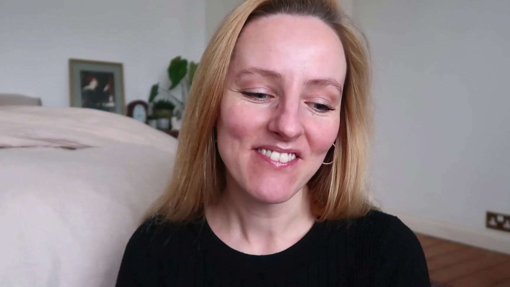 Beatricehartley Kicking Things Off With A Wet Pussy While Looking A Little Worse For Wear Thanks To To