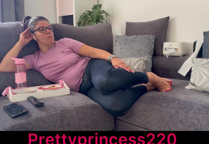 Prettyprincess220 10 09 2023 Onlyfans Video Eating And Farting