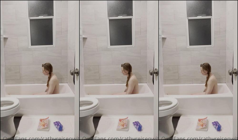 Cathyreisenwitz 2014747136 01 24 2021 Splish Splash