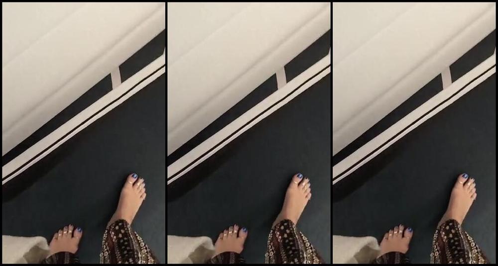 Frejas Submissive Feet Nicknamed Frejassubmissivefeet Onlyfans I Went To A Furniture Store And There Were So Many Nice Things To Feel With