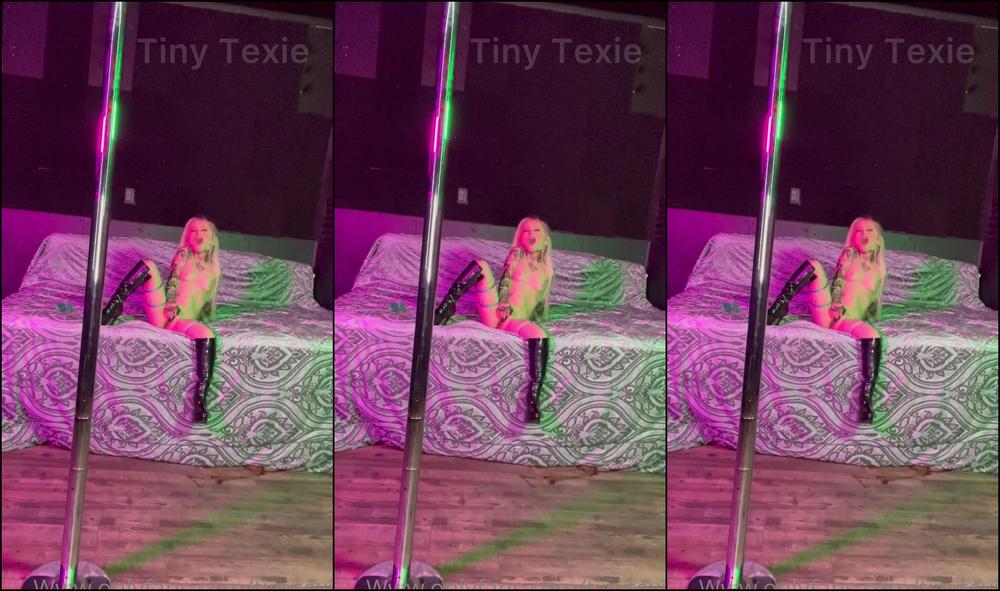 Tinytexie I Have A Naughty Ink Covered Surprise For You