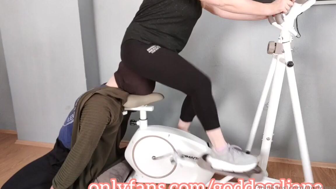 Sahibe Liana Aka Goddessliana Onlyfans 05 03 2023 Rutin Hayatta Facesitting Byle Olur Goddessliana