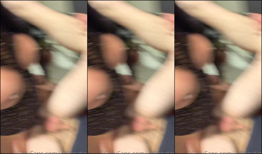 ayllagatina-22-01-2021-2014308279-white-slave-from-tight-ass-being-stretched-to-hold-on-strong