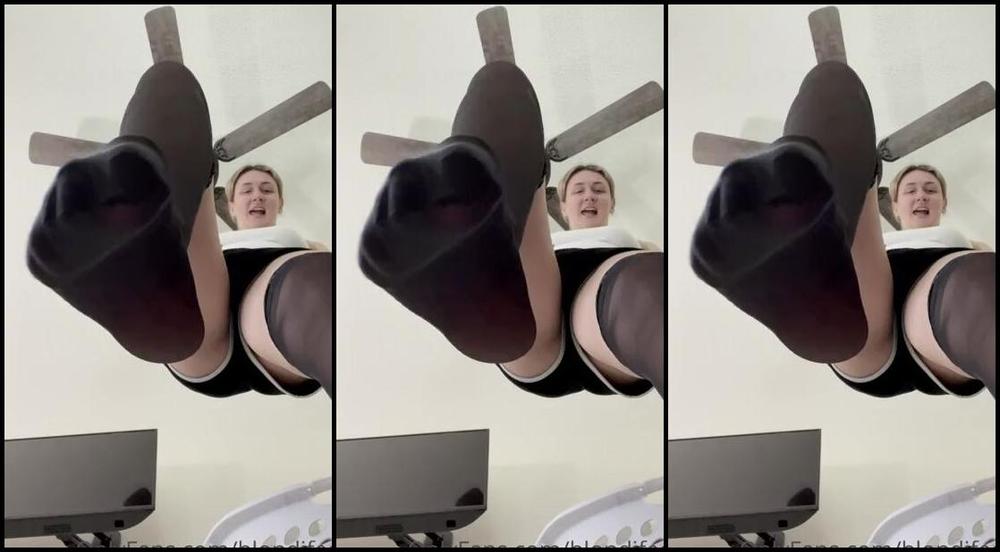 Blondifeet Foot Fetish 08 18 2021 Onlyfans Video The Best Giantess Kp