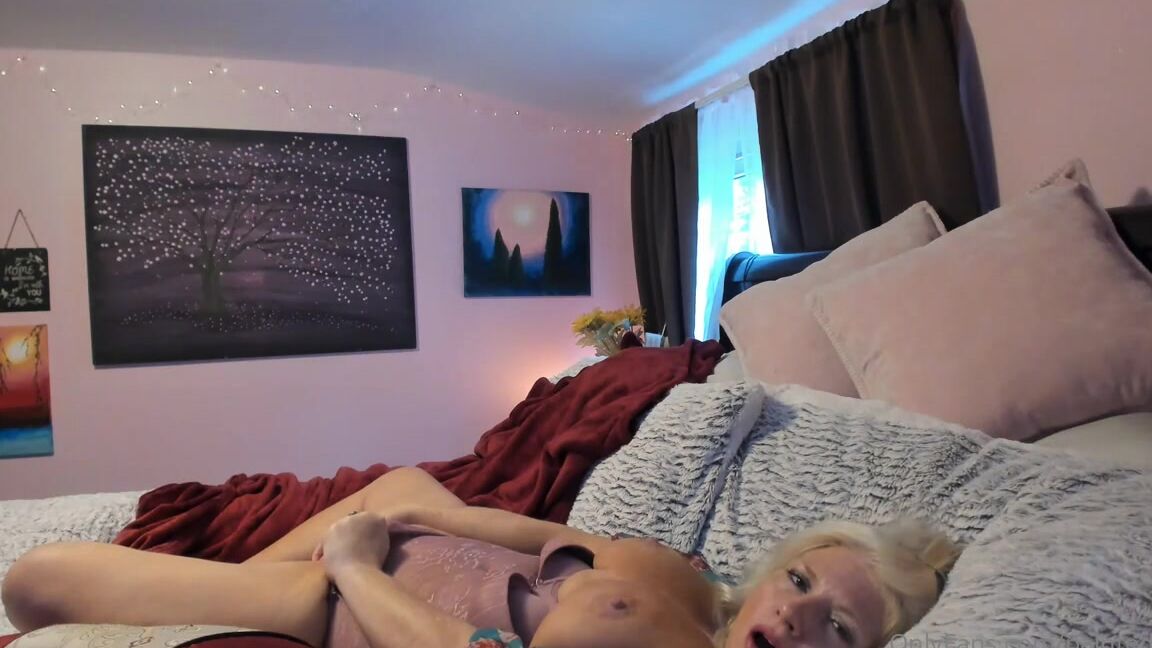 Paintedrose Mommy Sees You Stroking And Cums You Mommy Knows You