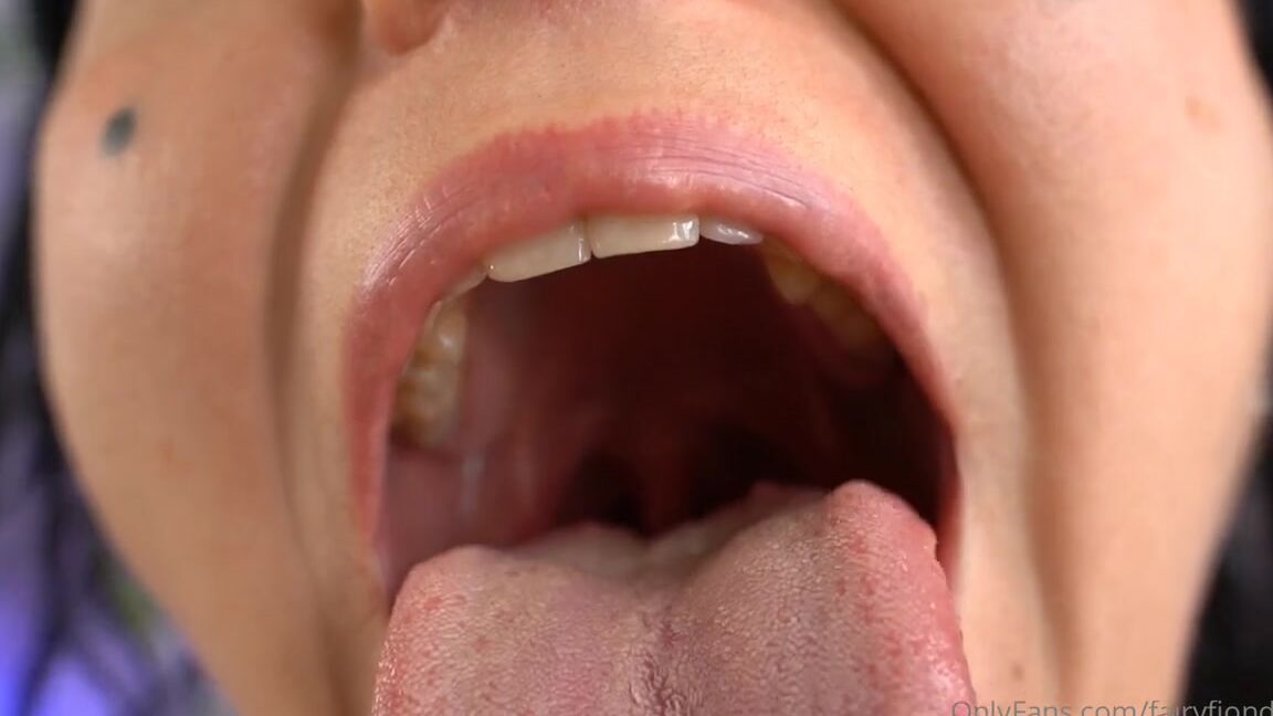 Freakyfjondaxxx Onlyfans Tongue Play Wishing To Play With You