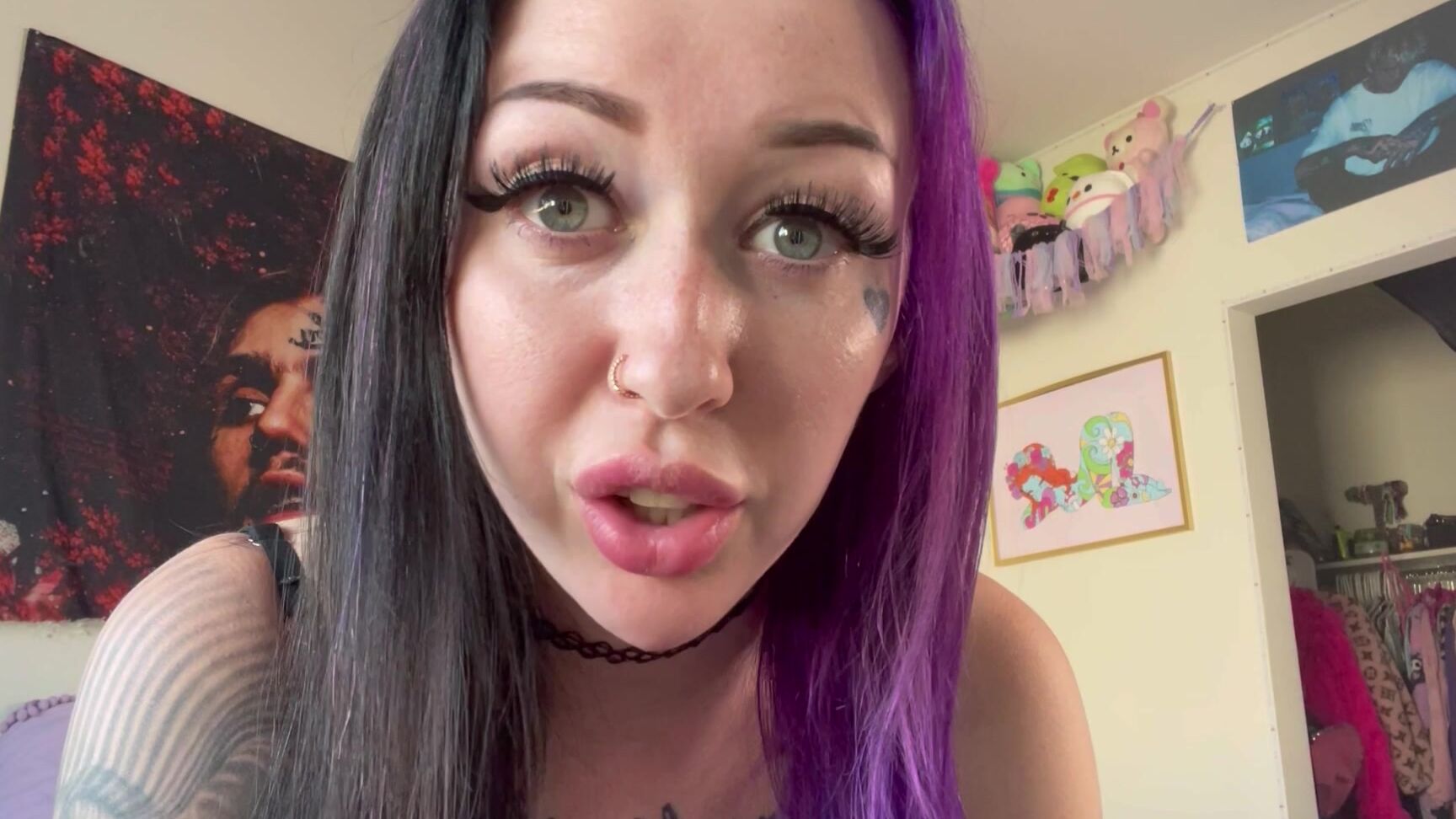 Lana Reign Humiliated By Goth Brat