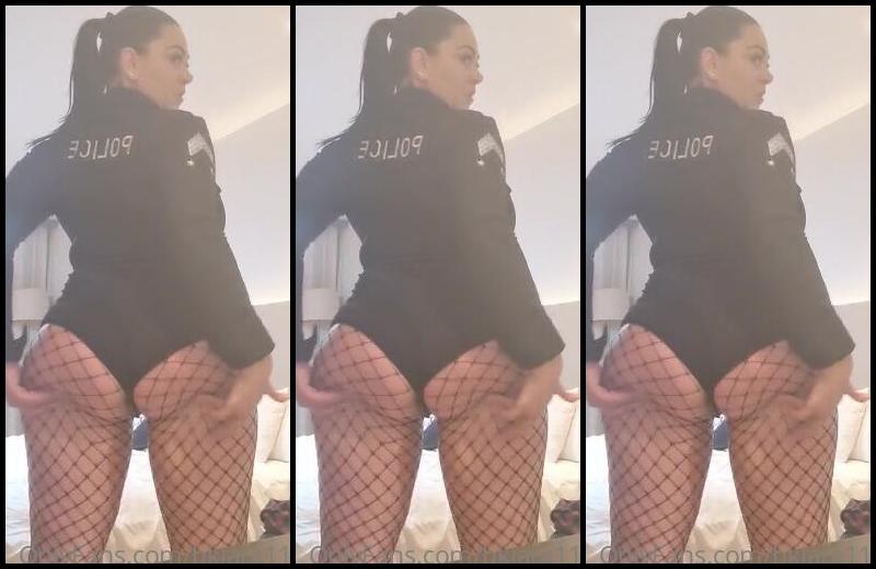 bklara11-23-07-2021-2171439444-another-in-between-filming-dance-...hope-you-don-t-mind-me-shaking-my-ass-and-boobs-for-yo