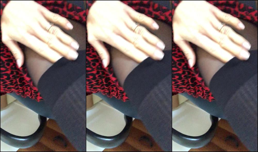 Missvibes Il Desiderio Di Tanti Quello Di Spiarmi In Ufficio Eccovi Accontentati