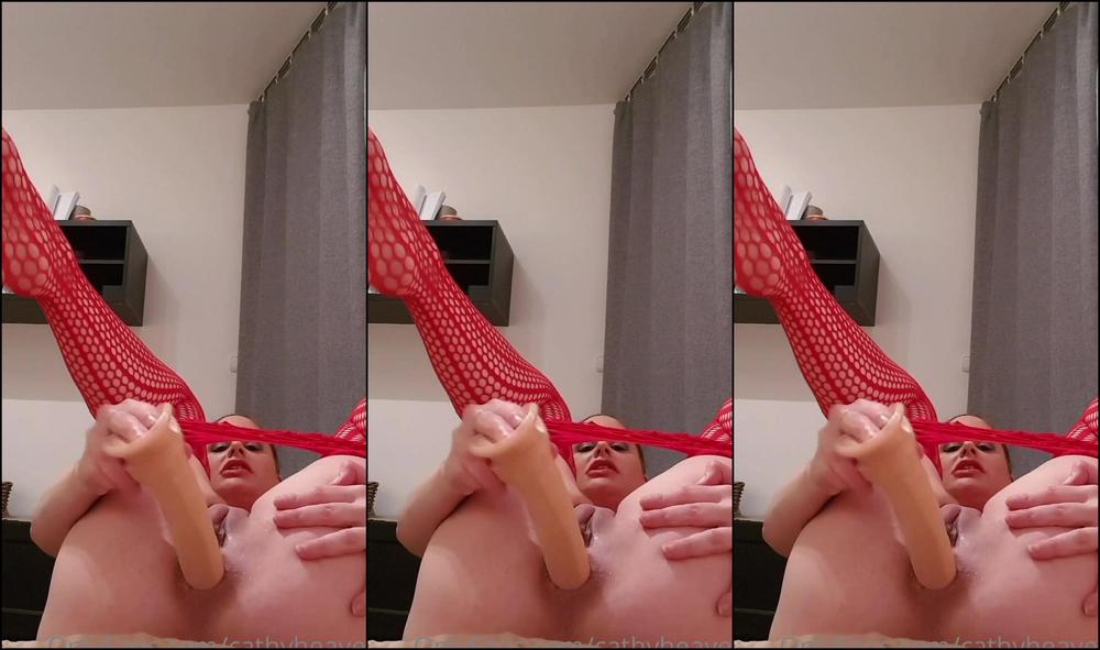 cathyheaven-28-02-2021-2043188402-enjoy-your-sunday-guys-i-hope-you-like-this-red-body-stocking-and-the-video-i-made-in-it