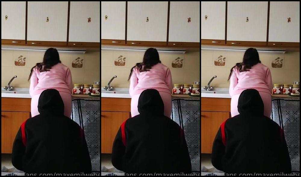 Emily Maxemilweber Nicknamed Maxemilweber 12 03 2022 Onlyfans Video This Week I Made A Lot Of Silent And Lethal Ones And Some Bombs Like The