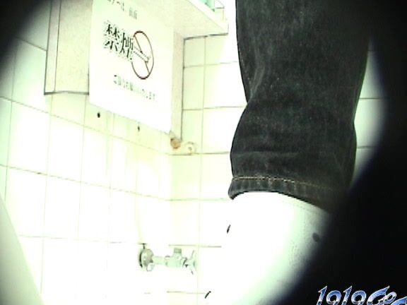Hidden cam in toilet_2 SiteRip