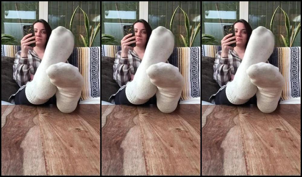 Mimisfeet1 Aka U81134601 Onlyfans Sunday Smelly Socks And Wrinkled Soles Tease