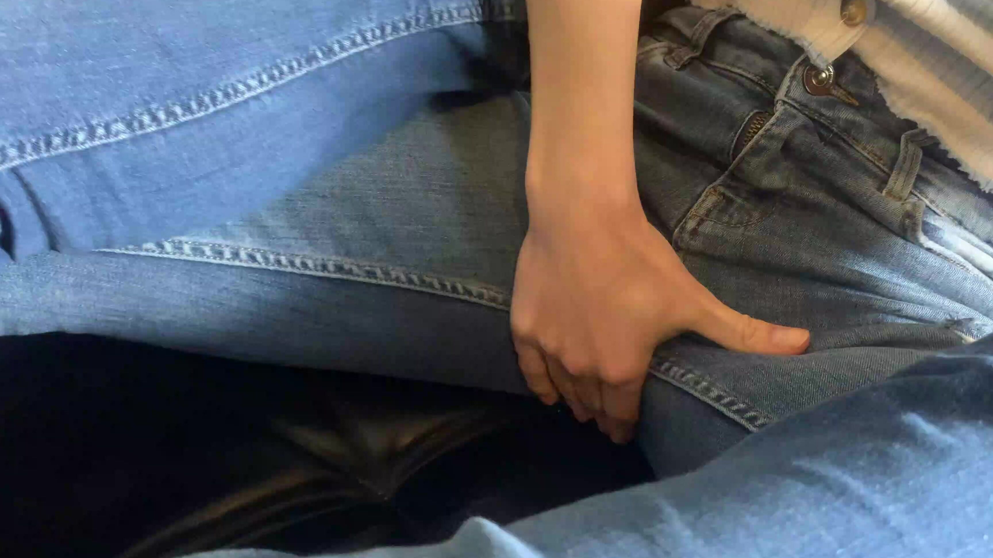 Feet, Foot Fetish, Foot Smelling, Lesbians, Teens (18+) miateen enjoying each others feet ManyVids