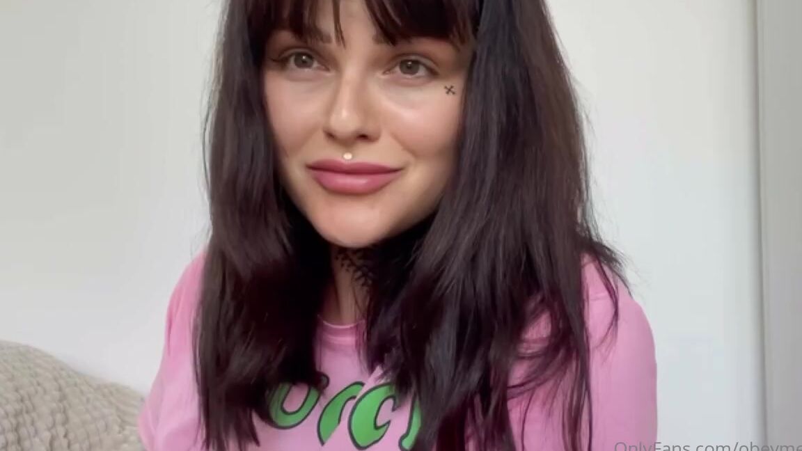 Dominant Girlfriend Nicknamed Obeymelissa Onlyfans 8 Mins Clip Ppv Teaser Pov Dominant Step Sis Caught Step Brother Going Through Her Panty Drawer