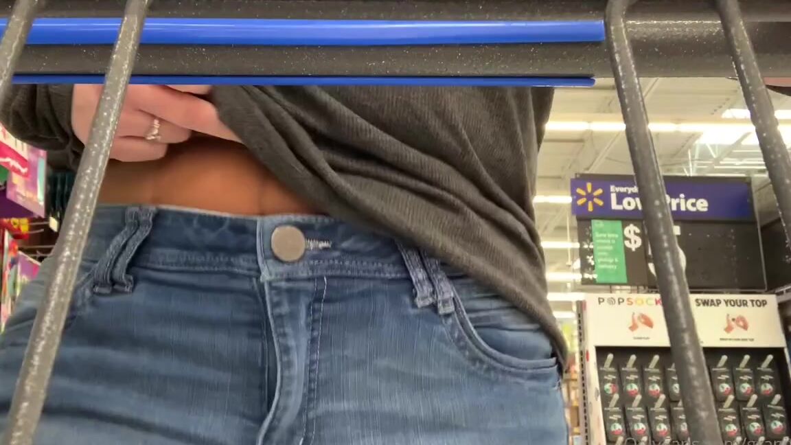 Shawna Nicknamed Granitegirl Onlyfans Out Shopping