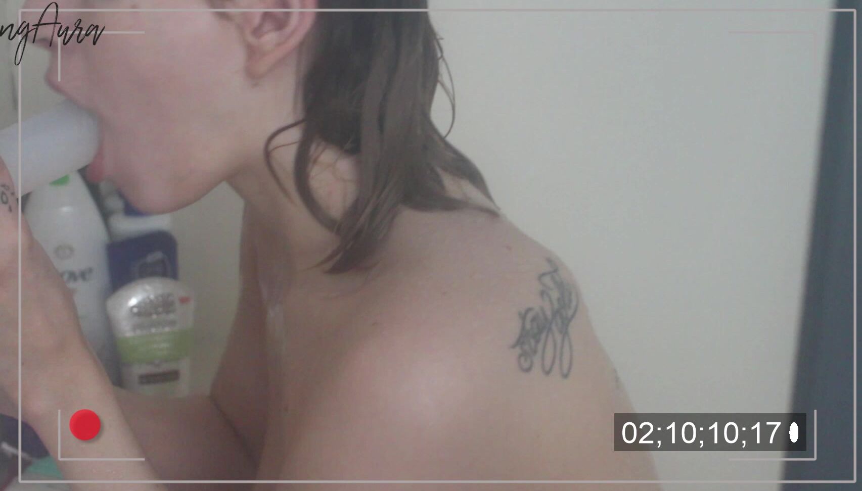 Voyeur, Voyeur Cams, Shower auroraxoxo landlords recording ManyVids