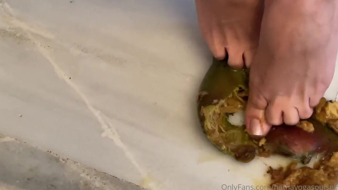 Goddess Hatha Espanol Nicknamed Goddesshathaespanola 05 24 2021 Onlyfans Video Mango Crushing