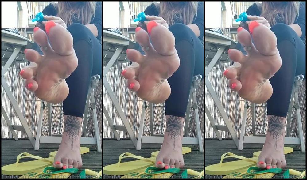 Ukfoot Mistress Onlyfans Creaming My Big Meaty Soles Outside Could My Feet Be Any More Perfect I Want To Know Your Favoup