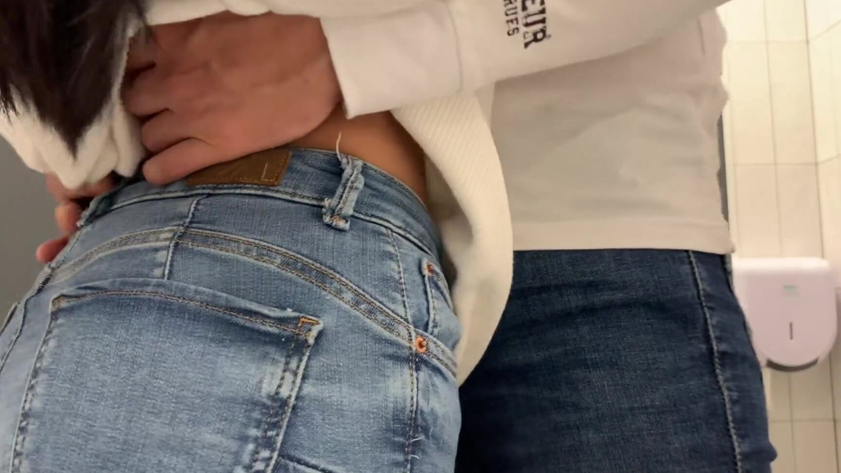 "LATINNVIBES" Public Toilet, Universitaria, Universidad, Student, Tanga, Fetiches, Latina, Big Ass, Latin Couple, Peruanas, Ecuatorianas, Colombianas, Teenagers Fucking, Toilet, Small, Big Booty Latina, Suggest LATINNVIBES Fucking my girlfriend in a 