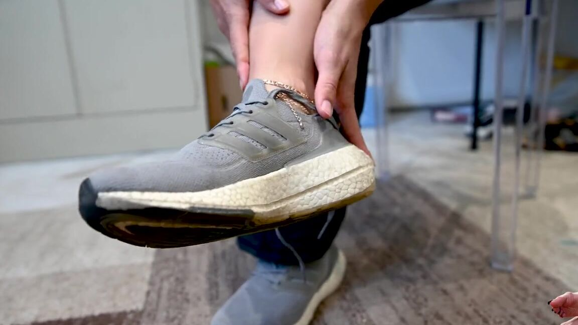 Mistressalext Onlyfans 45 Minutes Of Working Out Tons Of Sweat And Stink Im Not Afraid To Touch