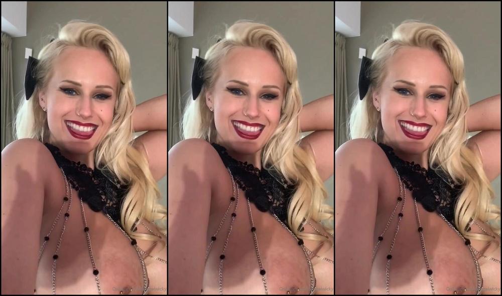 Angelwicky Pin Up Shooting In Awsome Necklace Pin Up Focen V Asn M N Hrdeln Ku