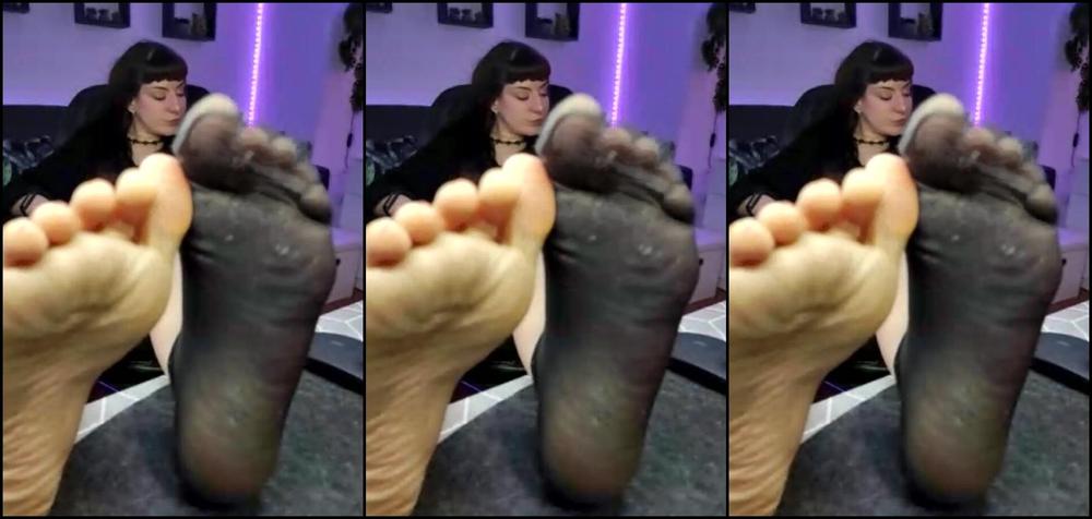 Erisfeet Live Del Sweaty Feet