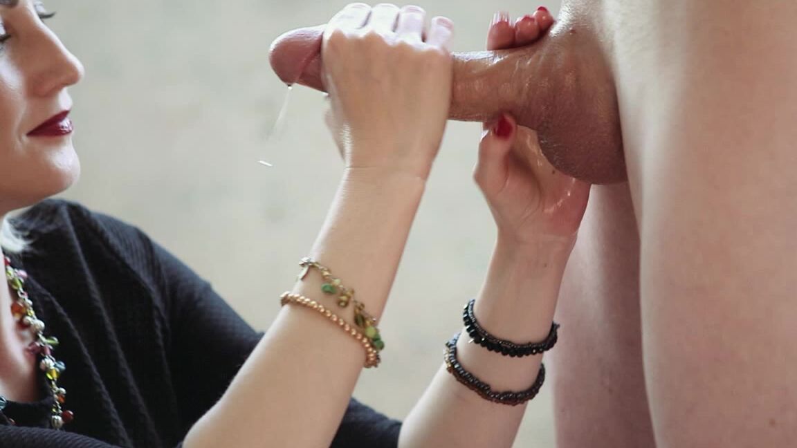 2018_LHHJ-052718_Facial_HandJob_at_the_balcony Clips4Sale