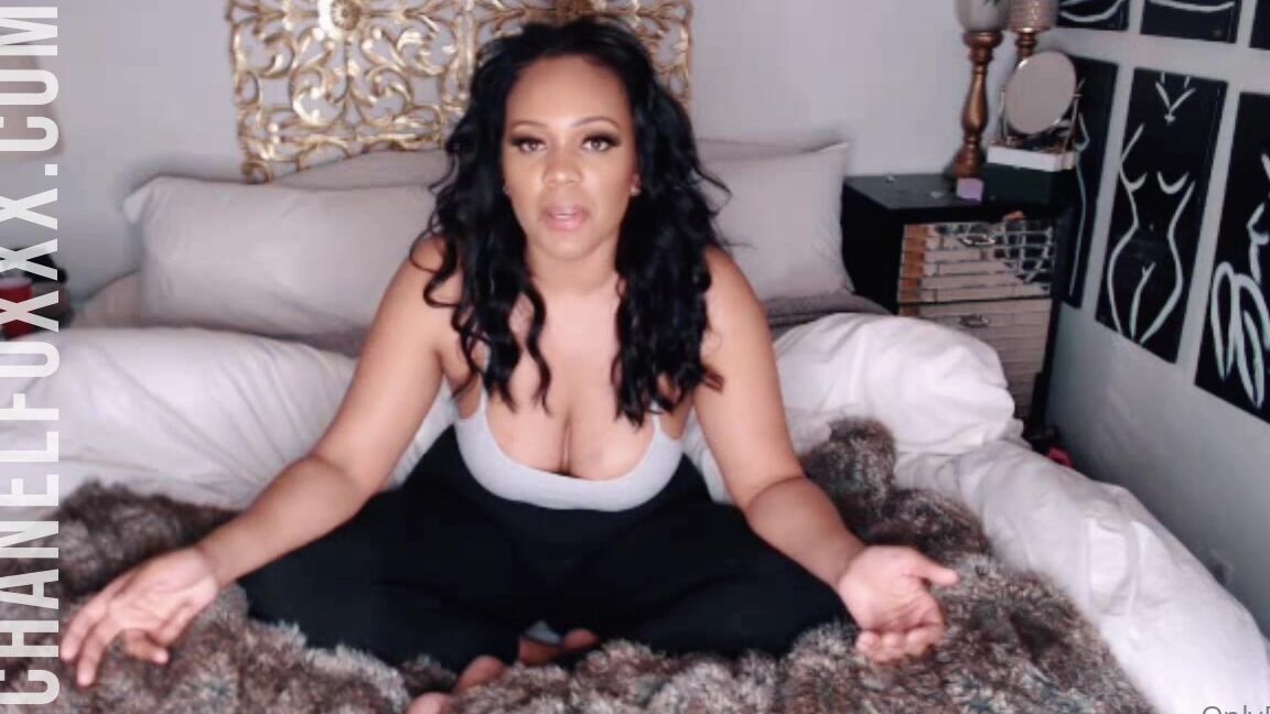 Chanelfoxx Q A Chatting With Chanel Mins A Little Sunday Chill Vibe To Get To Know Me A Little M