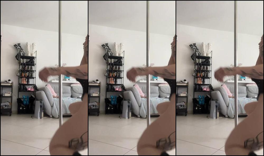 Cybercoxx 3420748801 07 29 2024 Faccio La Zozza Sul Palo